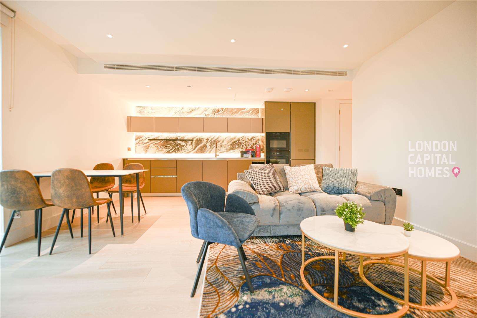 2 bed property in Reflection Apartments, Cascade Way, LONDON